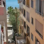 Bral 5 - Beachfront
