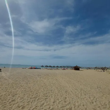 Bral 5 - Beachfront