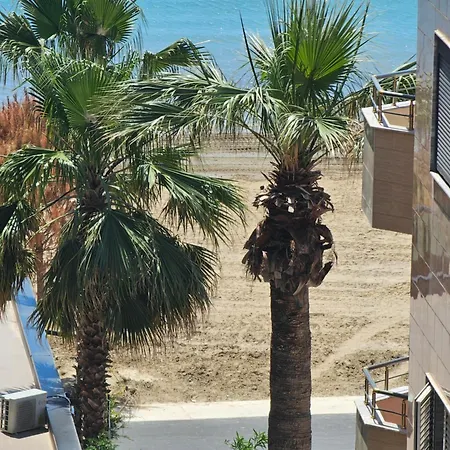 Bral 5 - Beachfront