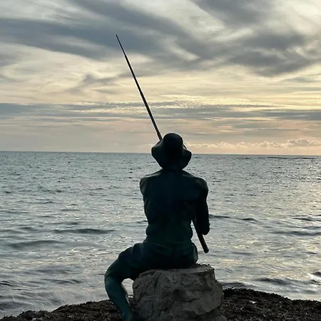 شقة Bral 5 - Beachfront *