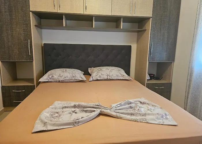 Bral 5 - Beachfront 公寓 *